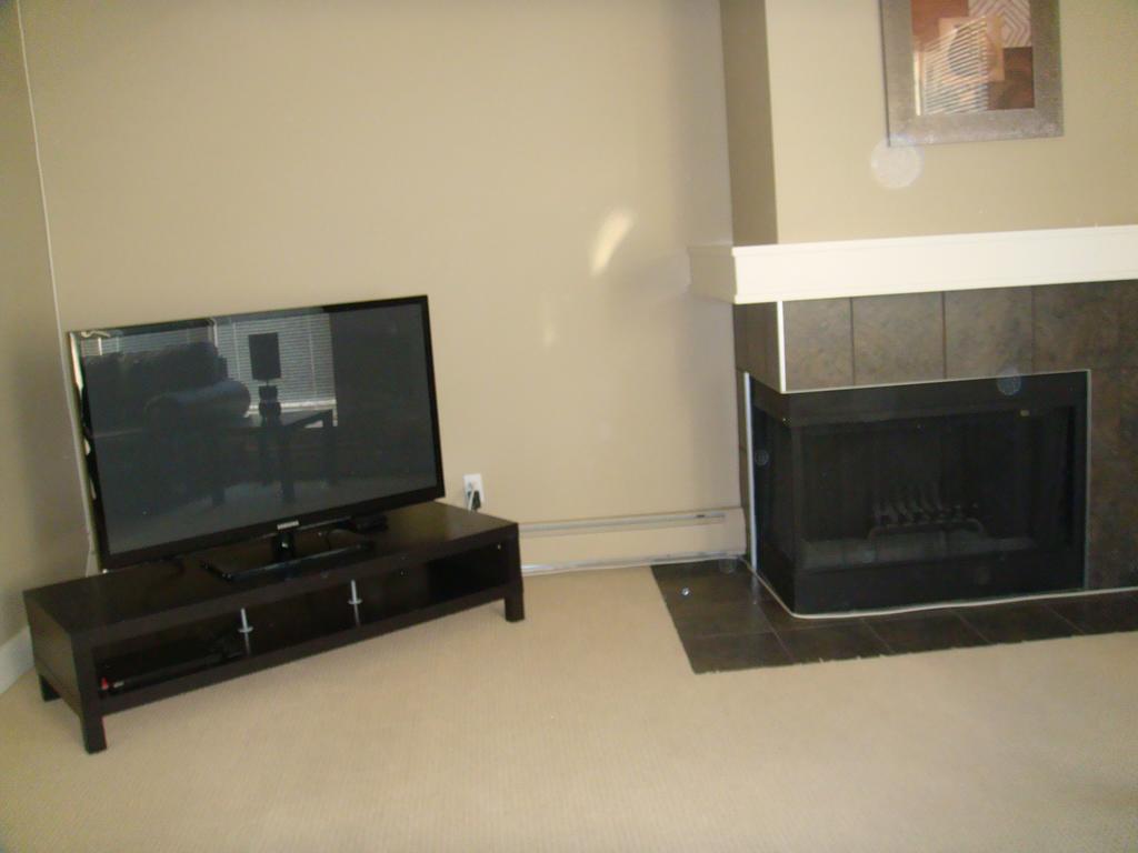 Olympic Suites YYC Екстериор снимка