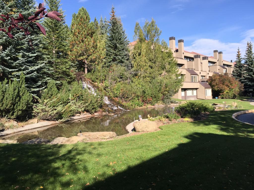 Olympic Suites YYC Екстериор снимка