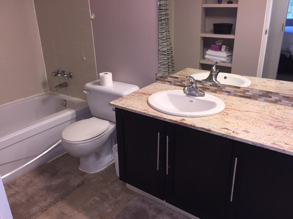 Olympic Suites YYC Екстериор снимка