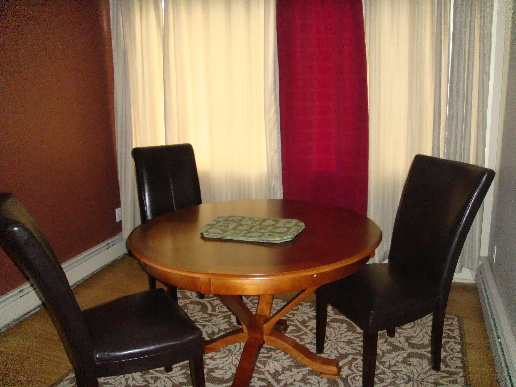 Olympic Suites YYC Екстериор снимка